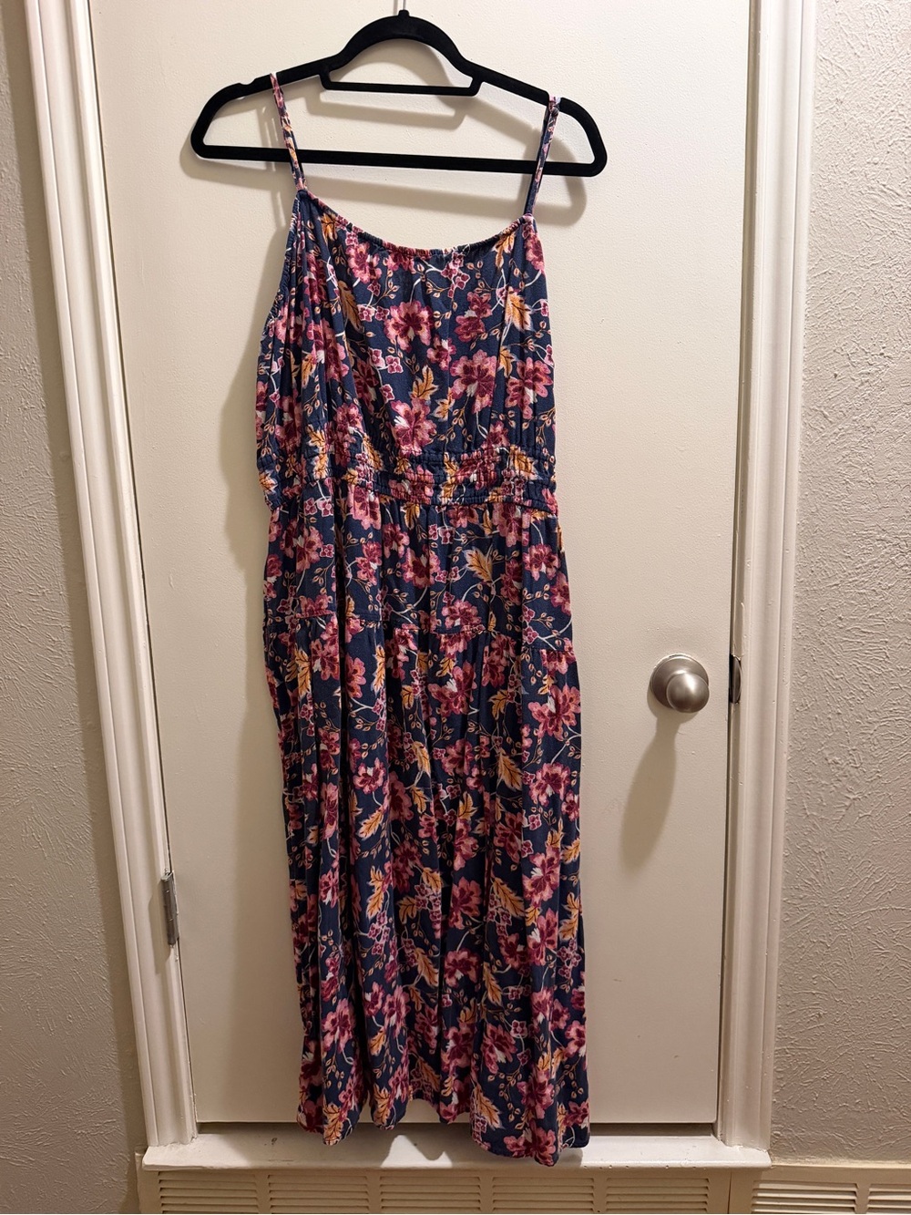 Old Navy XXL Floral Spaghetti-Strap Maxi Dress in Navy and Pink